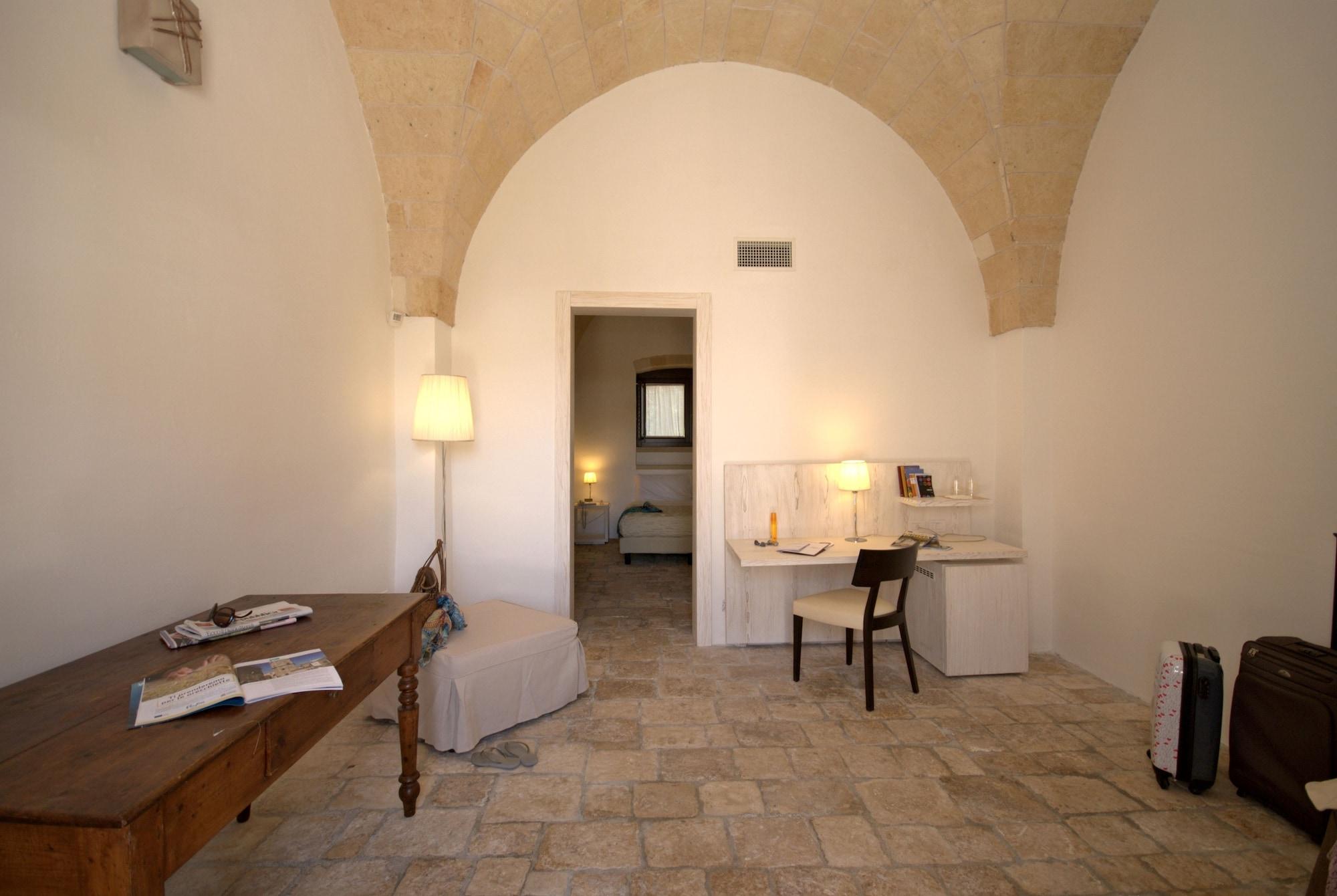 Masseria Corda Di Lana Hotel & Resort Торре-Лапилло Экстерьер фото