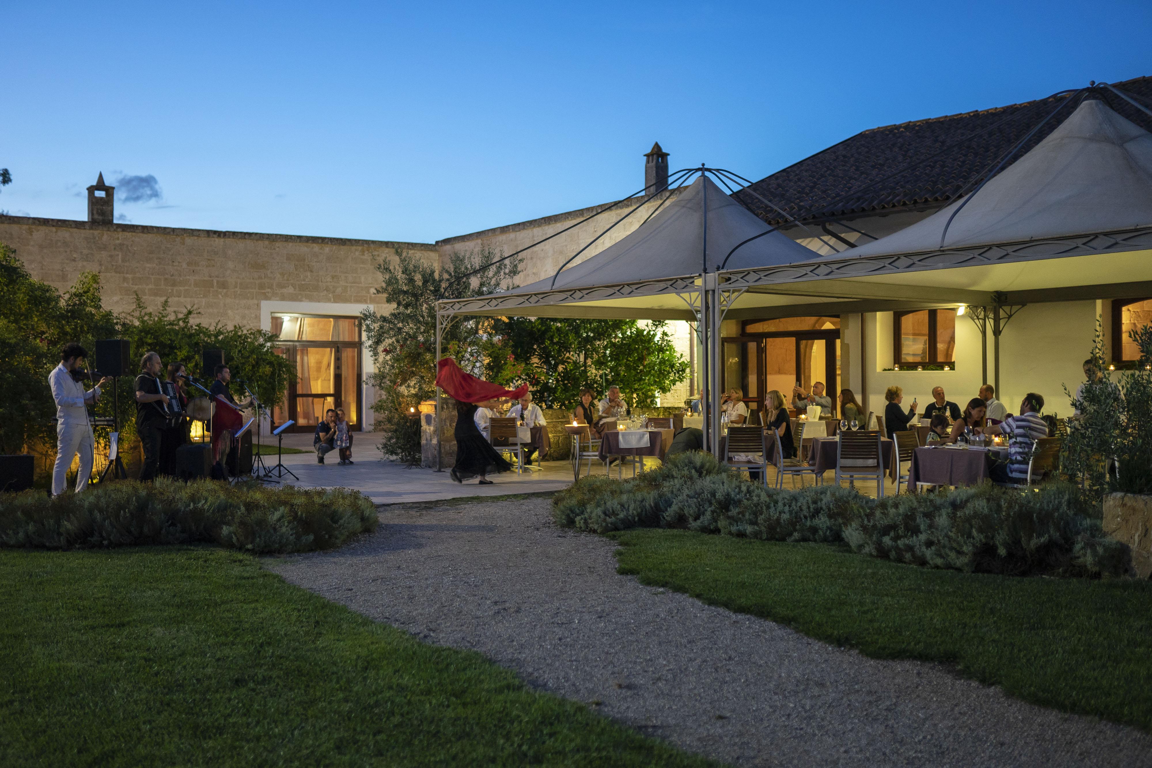 Masseria Corda Di Lana Hotel & Resort Торре-Лапилло Экстерьер фото