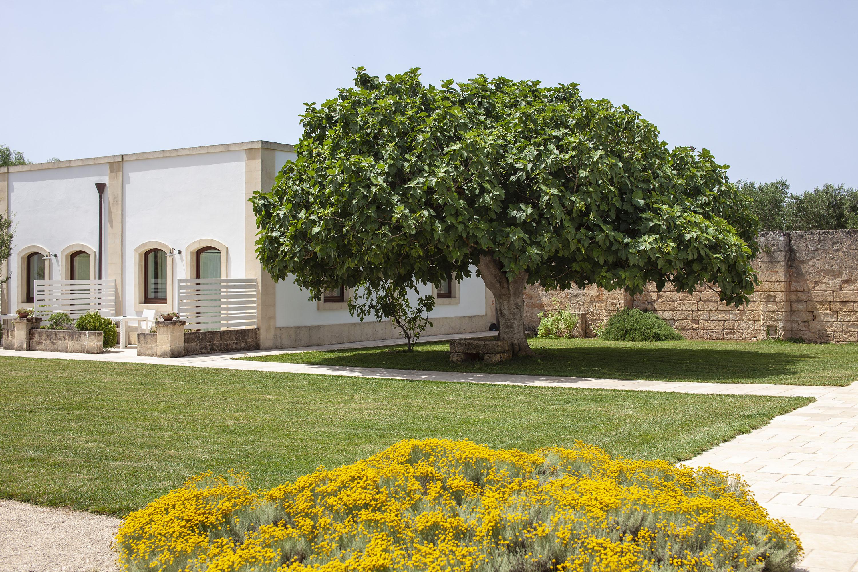 Masseria Corda Di Lana Hotel & Resort Торре-Лапилло Экстерьер фото