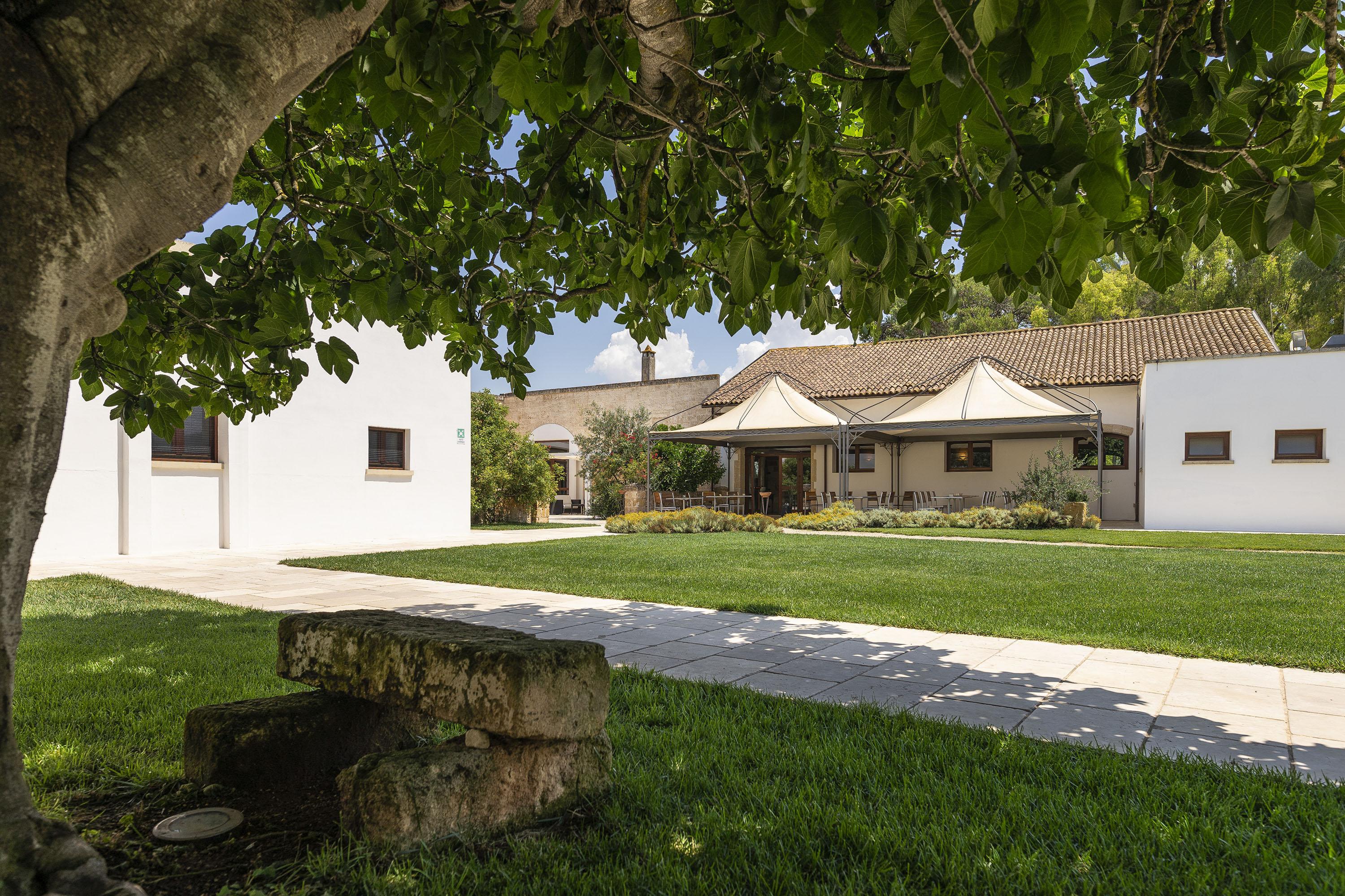 Masseria Corda Di Lana Hotel & Resort Торре-Лапилло Экстерьер фото