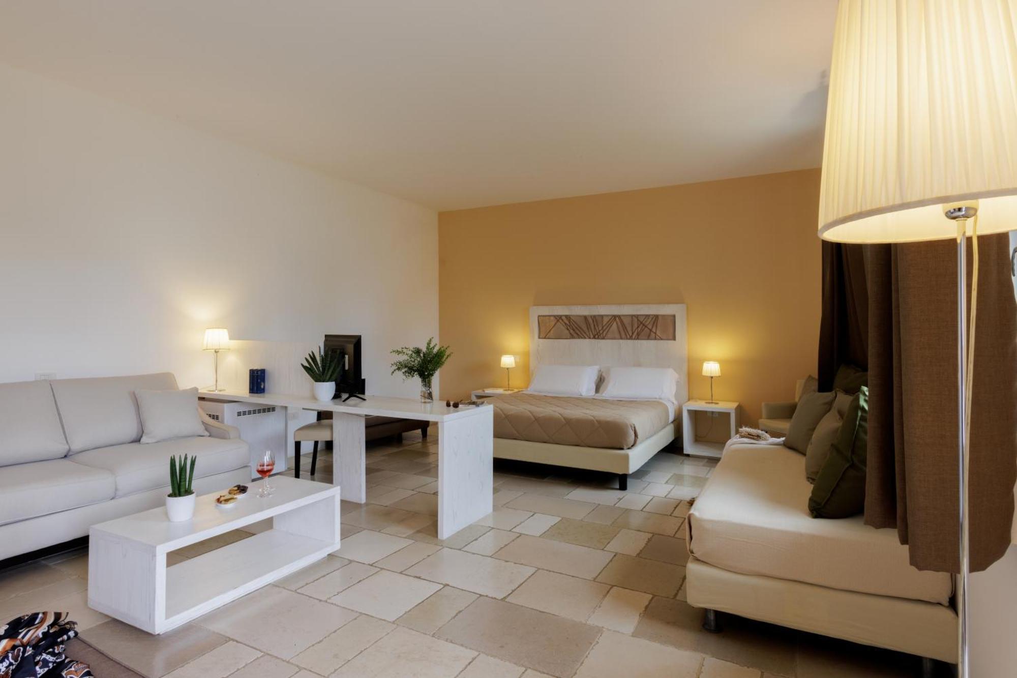 Masseria Corda Di Lana Hotel & Resort Торре-Лапилло Экстерьер фото