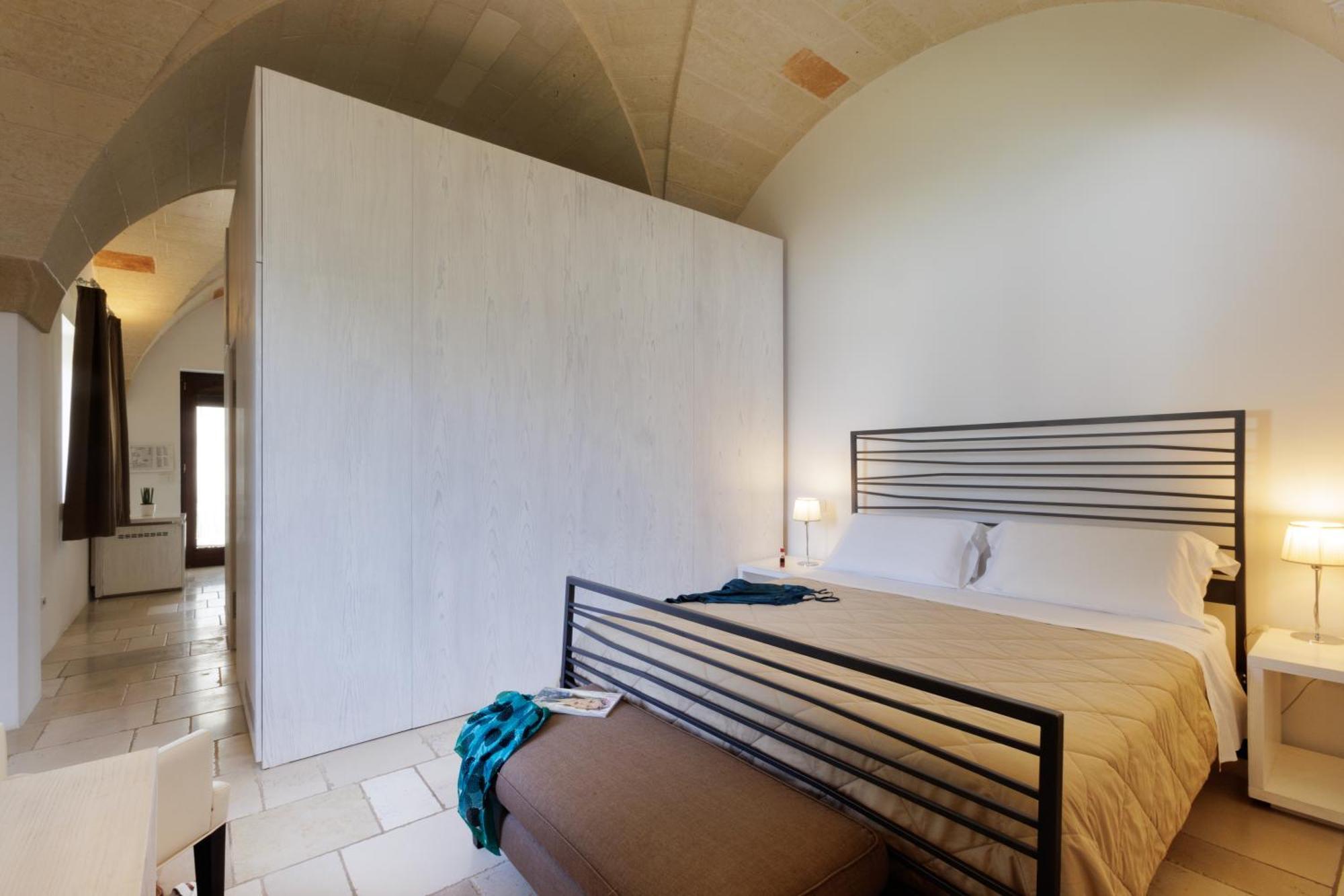 Masseria Corda Di Lana Hotel & Resort Торре-Лапилло Экстерьер фото