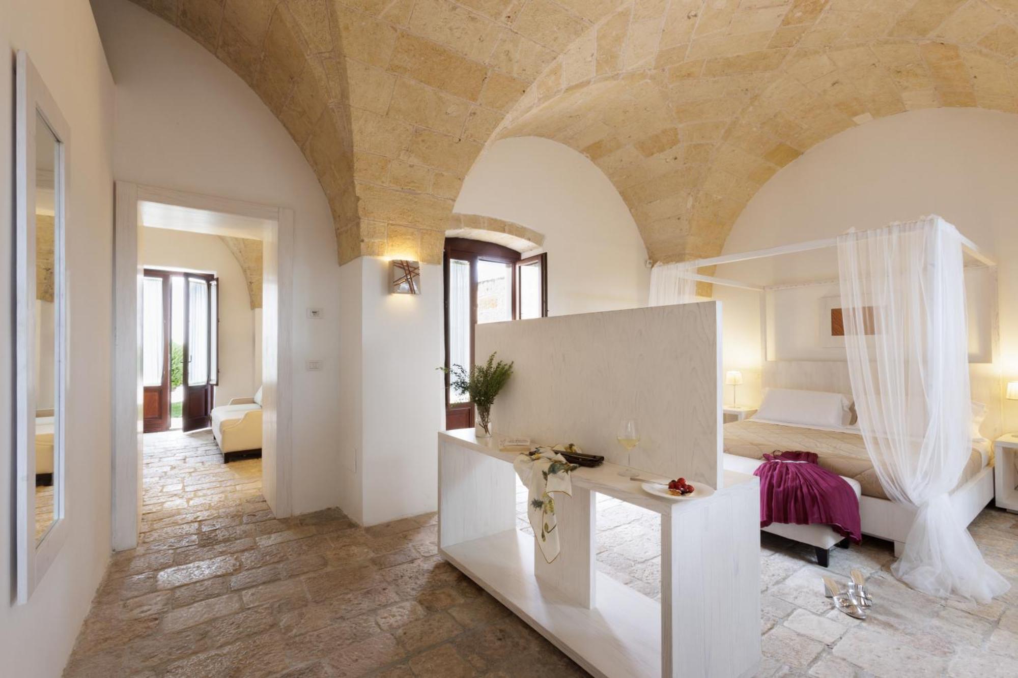 Masseria Corda Di Lana Hotel & Resort Торре-Лапилло Экстерьер фото